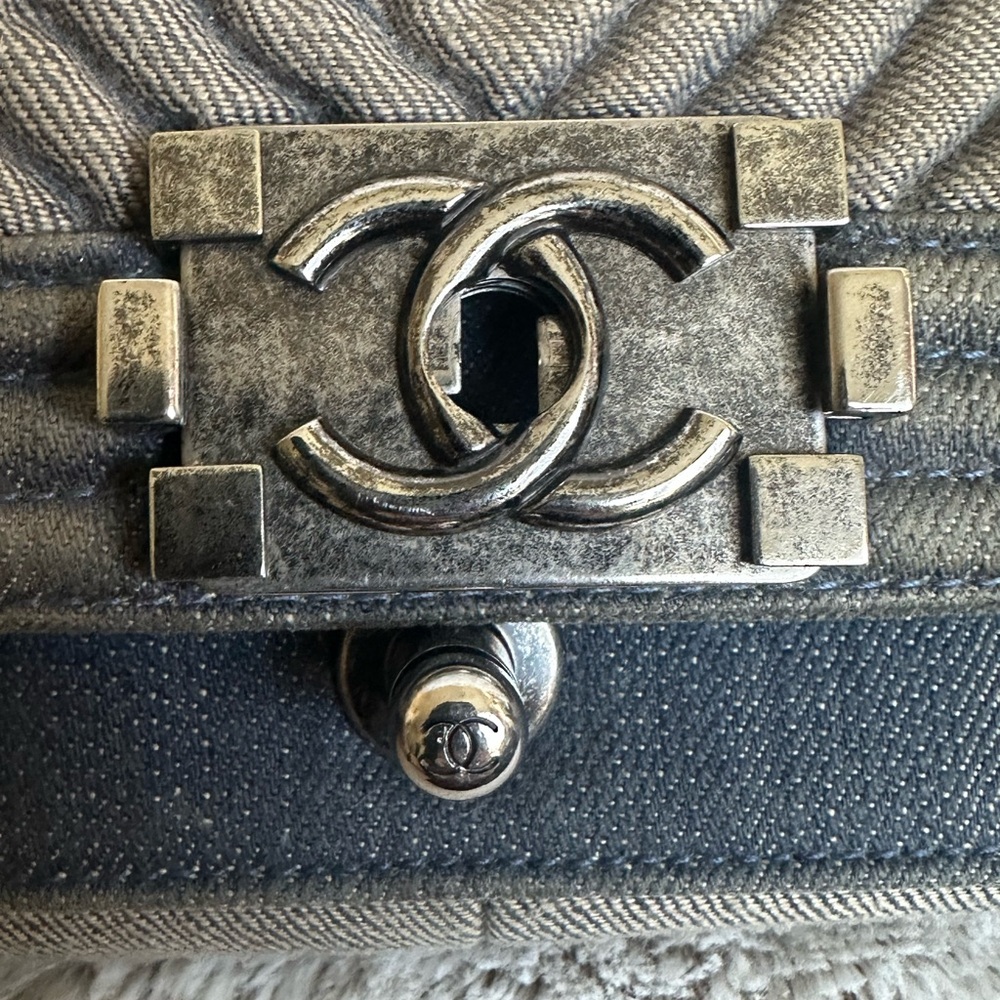 Sold on fb. Medium Denim Chevron Boy Bag crossbody - Picture 14 of 17